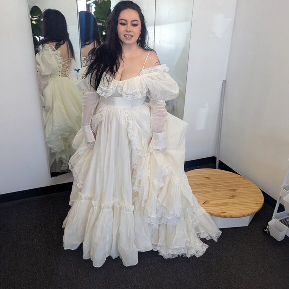 The Ivory Silk Organdy Maiden Gown - Picture 5 of 7